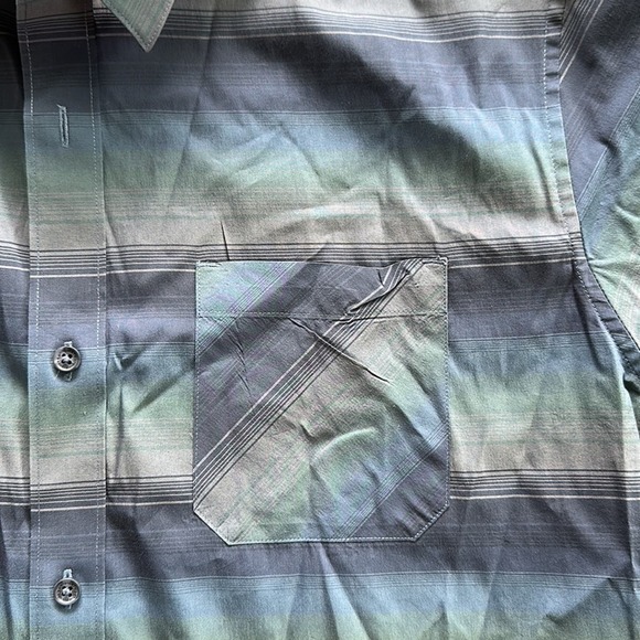 Travis Mathew Button Front Short Sleeve Shirt - Picture 3 of 5